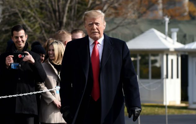 "John Kelly se irá hacia finales de año", dijo Trump en declaraciones a los periodistas en la Casa Blanca.