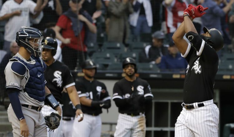 Eloy Jiménez ha pegado cinco bambinazos en sus últimos seis partidos. Foto AP