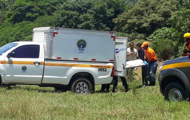El cadáver fue trasladado a la Morgue Judicial de Aguadulce. Foto: Thays Domínguez. 