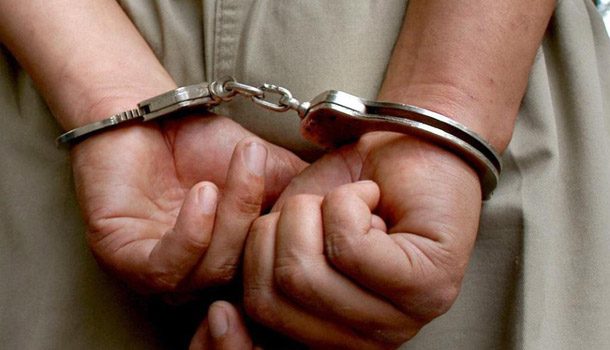 Los tres asaltantes fueron puestos a órdenes de las autoridades competentes. 