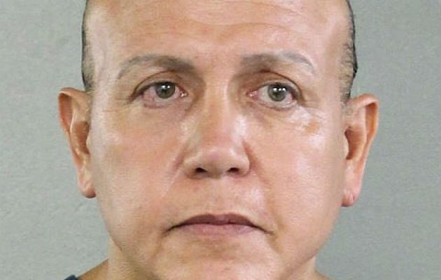 En esta foto sin fecha publicada por la oficina del alguacil del condado de Broward, se ve a Cesar Sayoc en una foto de reserva, en Miami. AP