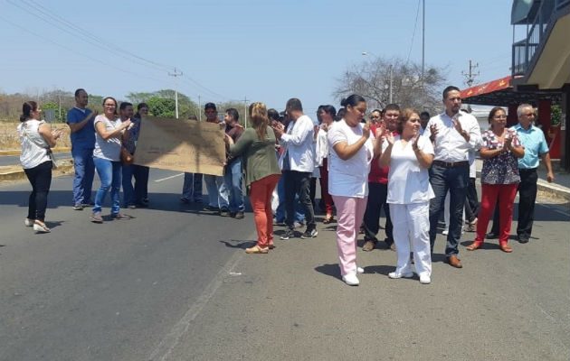 Protestaron para exigir respuestas. Foto: Thays Domínguez.