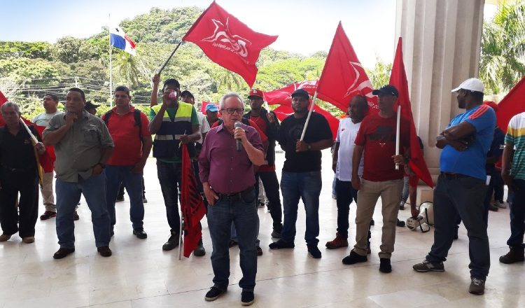 Fernando Cebamanos: "Denunciamos el silencio cómplice de los magistrados".  Foto de twitter