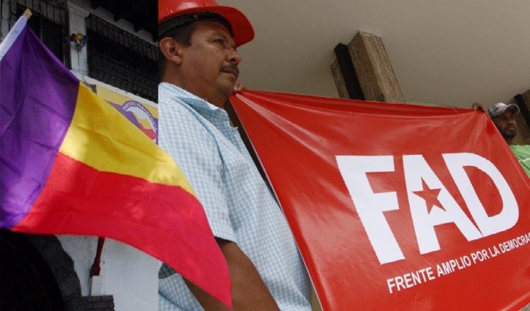 El FAD no quiere saber de unión con otro partido político y el panameñismo ya inició conversaciones con otros movimientos. /Foto Archivo
