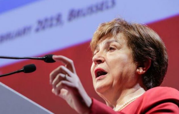 Guerra comercial entre Estados Unidos y China "está pasando factura" en la actividad económica mundial.