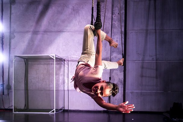 "Panarama", espectáculo de danza aérea, este sábado 7 de septiembre en Xielo, entrada a Costa del Este. Organiza Gramo Danse.