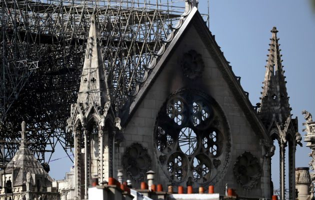 El Ejecutivo presentará la semana próxima un proyecto de ley que fijará el marco de la restauración y establecerá garantías de transparencia de forma que "cada euro pagado para la reconstrucción sirva para eso y no para otra cosa".