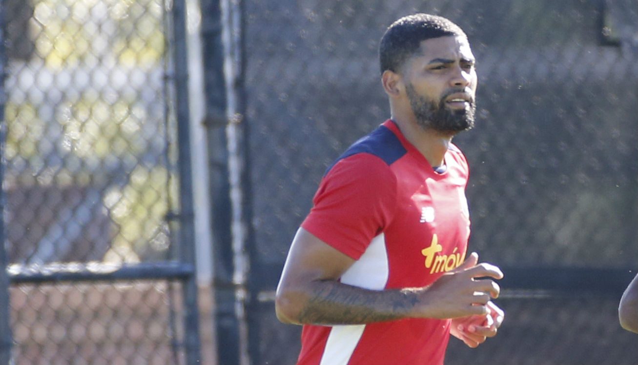 Gabriel "Gavilán" Gómez..