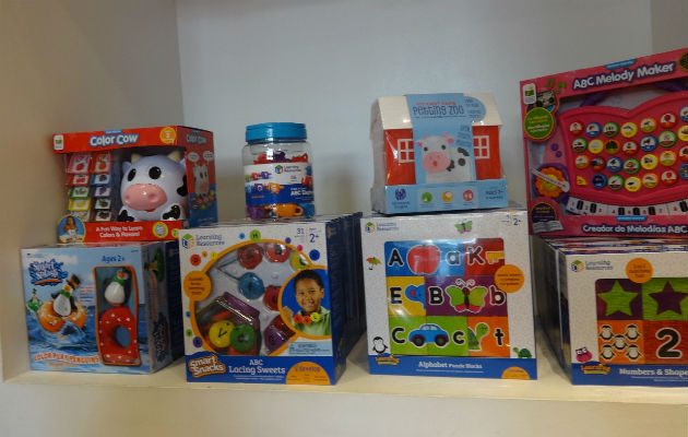 Otras propuestas de la tienda de juguetes. Foto Rosalina Orocú Mojica.