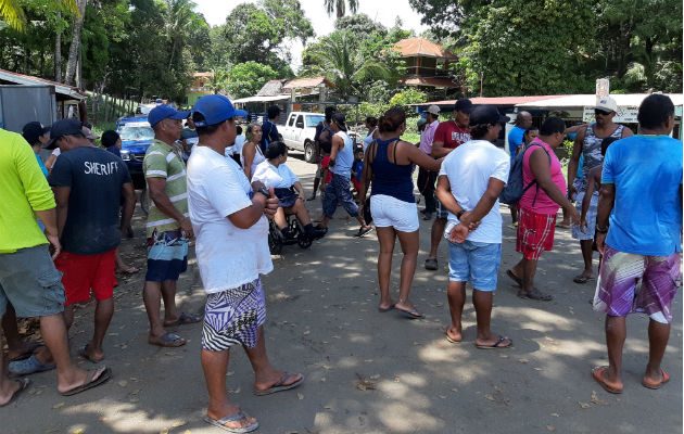 Los lugareños no descartan interponer recursos legales. Foto: Melquíades Vásquez.