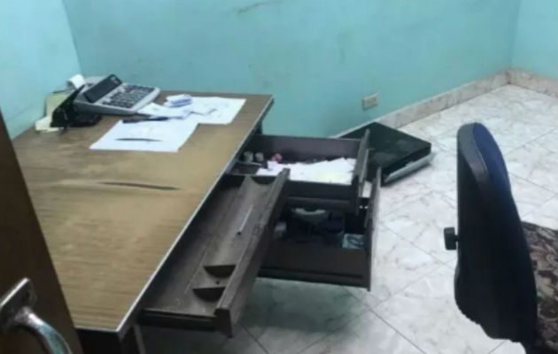Delincuentes ingresan a oficinas del IDAAN. Foto/Panamá América