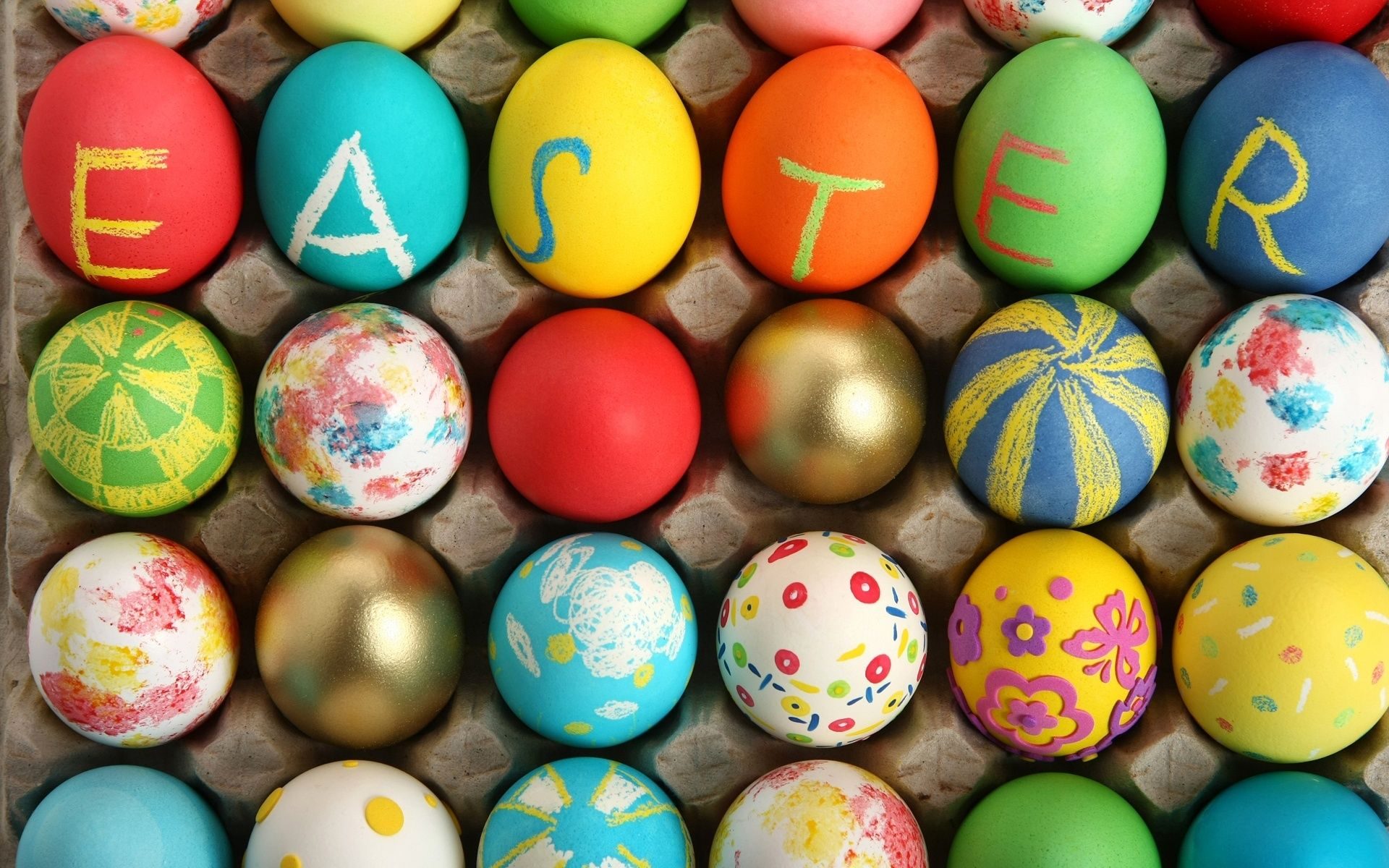 Regala huevos de Pascua a los niños 