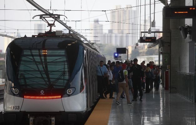 57 millones de viajes en un año de operación del metro 