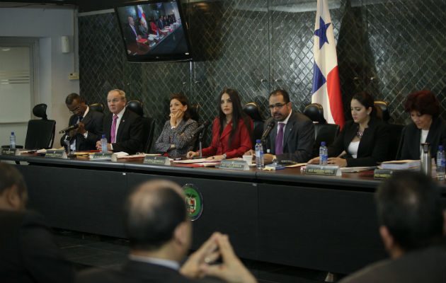 Comisión de Credenciales. Foto/Víctor Arosemena.