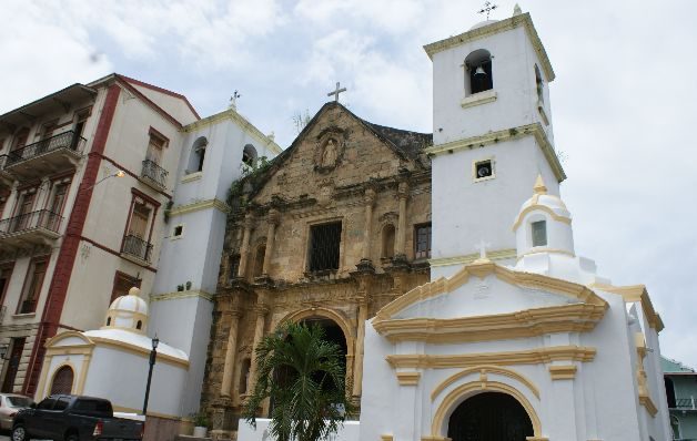 ¡A salvar las iglesias del Casco Antiguo! 
