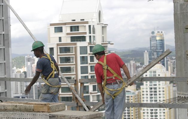 Desempleo impacta en casi todas las áreas económicas 