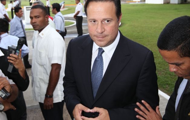 Varela ataca a defensora por críticas a cárcel de prisión de Punta Coco 