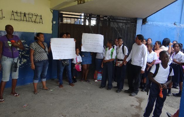 Escuelas de Colón no tienen las mínimas condiciones  