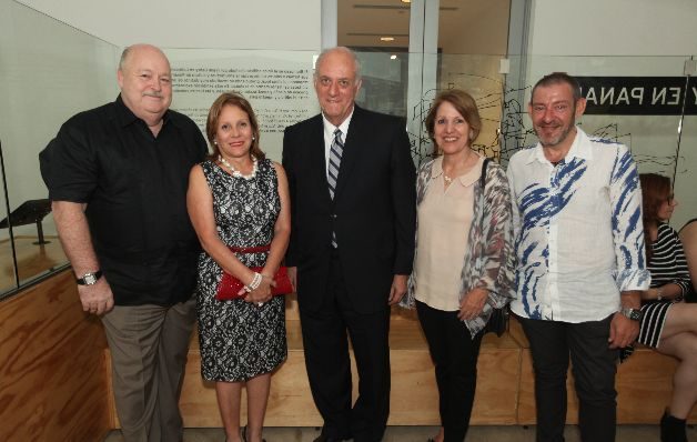  Biomuseo ofreció exhibición nocturna 