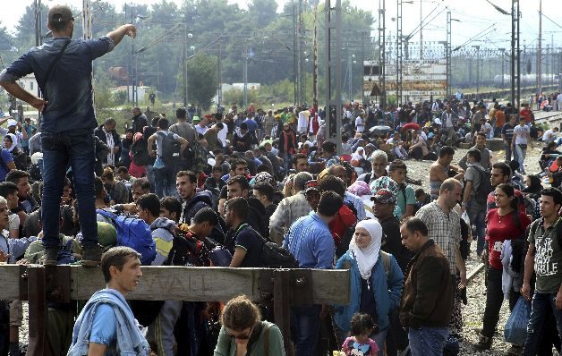 Unión europea decide reforzar sus fronteras