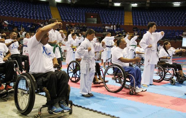 Karatecas instan a la inclusión deportiva