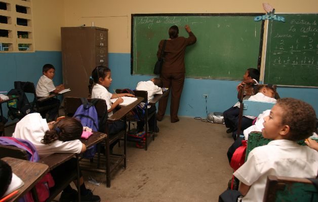 Los centros educativos no están acondicionados para aplicar el sistema de jornada única.