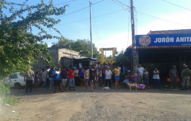 La espera fue en vano, sienten que se fueron sin respuestas.  /  Foto: Pablo Castillo Miranda