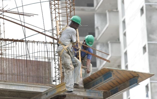 De acuerdo con los expertos, no se dejará de construir por el alza en los materiales de construcción, sin embargo, compradores se verán afectados.  / Archivo