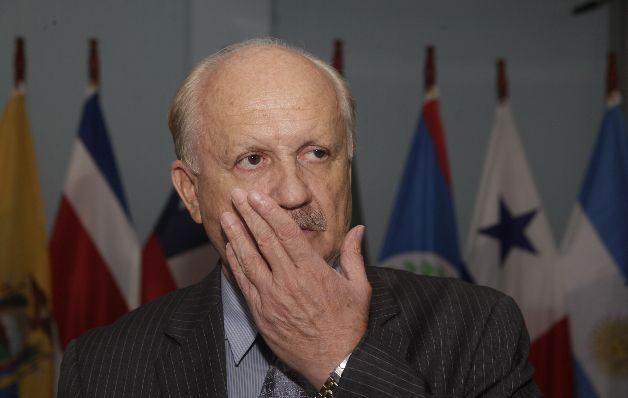 El magistrado presidente del TE, Erasmo Pinilla militó por muchos años en el PRD, fundado por Omar Torrijos.  / Archivo