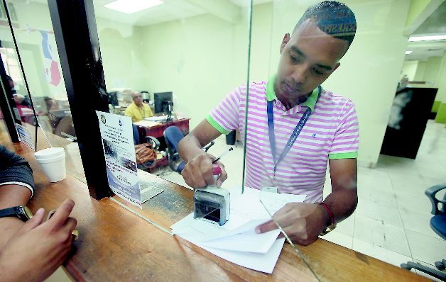 Renuncias por mejores salarios