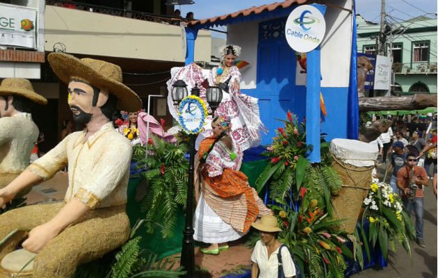 Desfile folclórico de Chitré.  /  Foto: Thays Domínguez