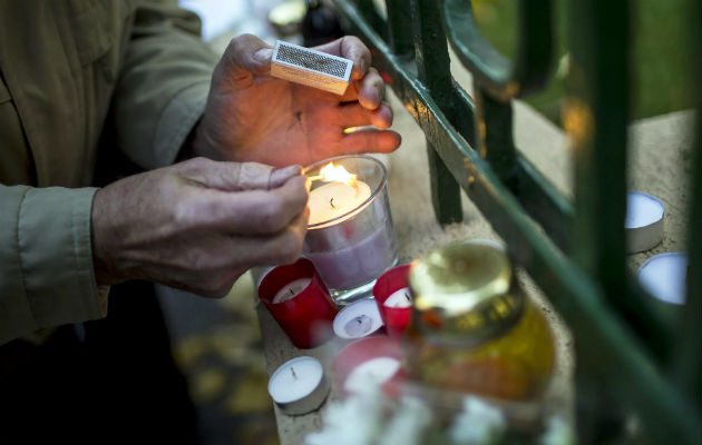 Reportaron que hay 129 muertos y 352 heridos. Foto/AP