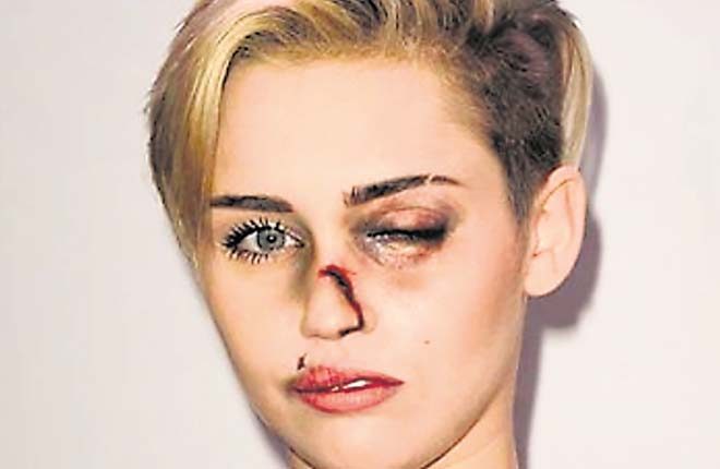 Miley Cyrus se unió al llamado. Su imagen es seguida en el mundo.