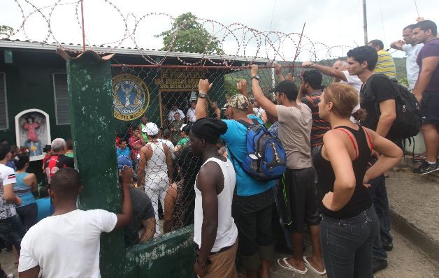  En materia de Salud, el Estado ha invertido $500 mil para atender a los migrantes.  /  Archivo