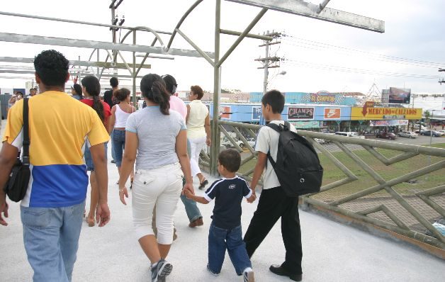 Psicóloga emite recomendaciones cuando los padres deben revelar la verdad a su hijo que ha sido adoptado