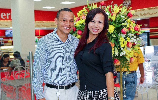 6. Christian Bethancourt y Vanesa Bonilla. 