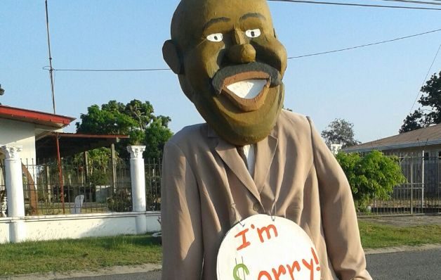 Muñeco de Steve Harvey, conductor de Miss Universo.  / Pablo Castillo Miranda