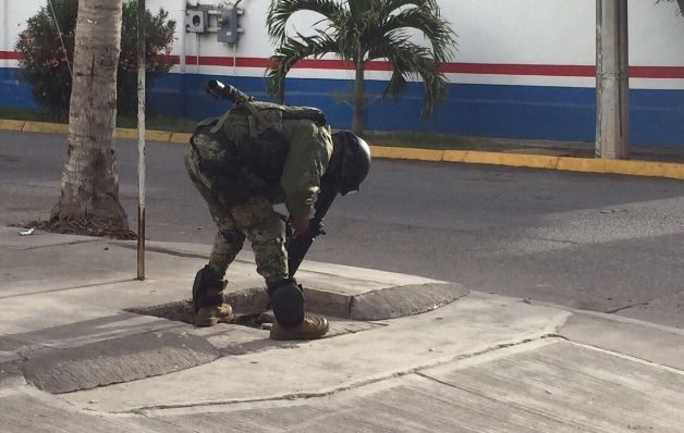 Las autoridades en esta oportunidad buscaron hasta en las alcantarillas.