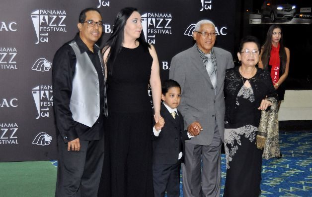 Danilo Pérez estuvo acompañado de su familia. 