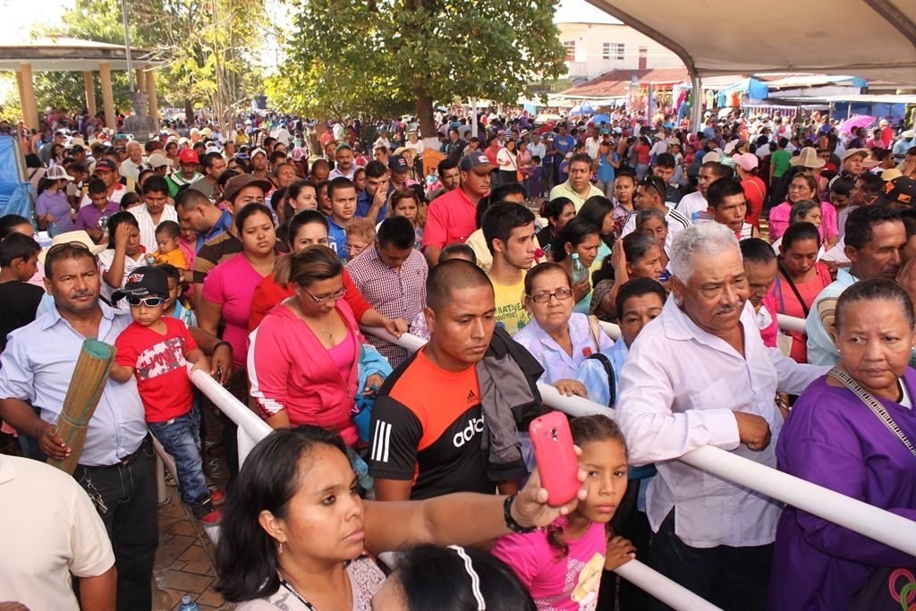 Multitudinaria misa para los enfermos en la basílica de Atalaya 