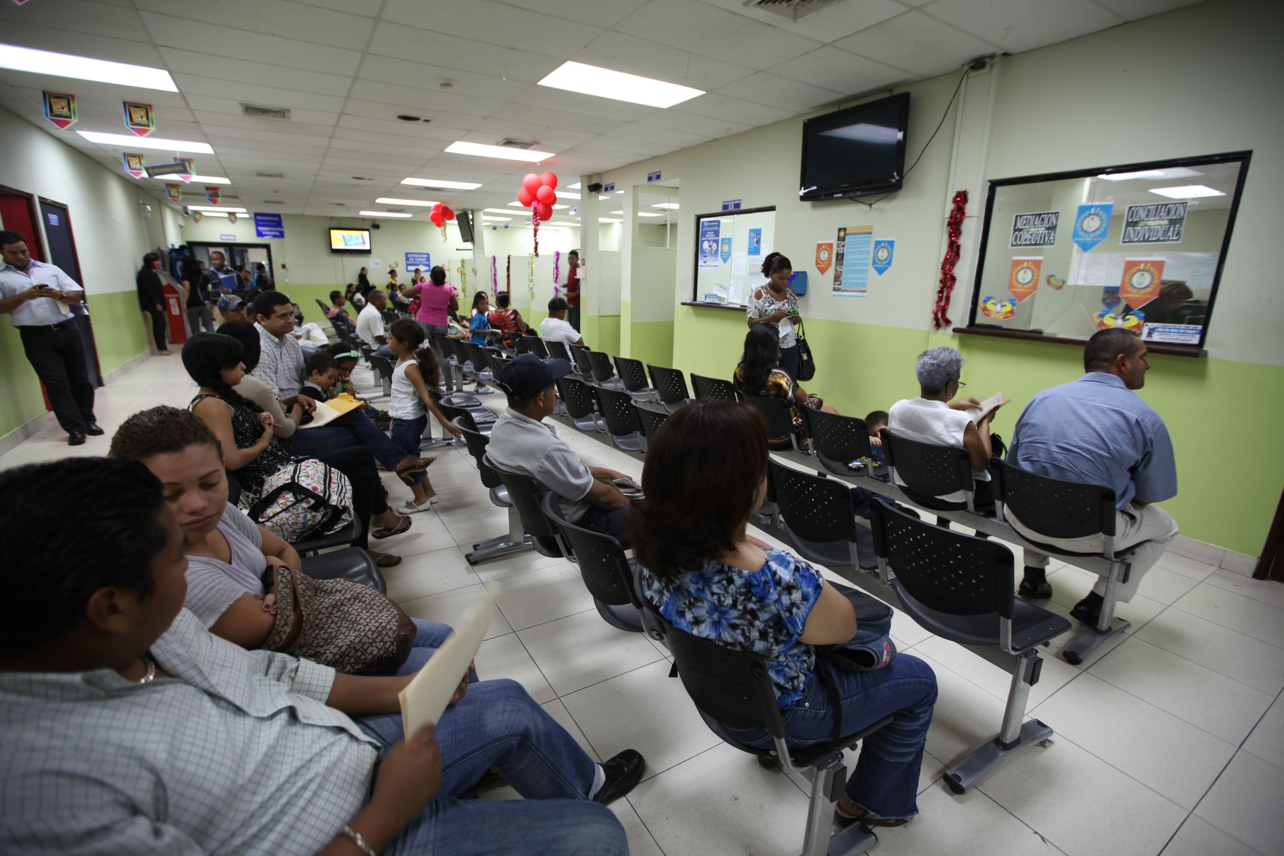  Permisos de trabajo para  extranjeros se disparan en un 524% 