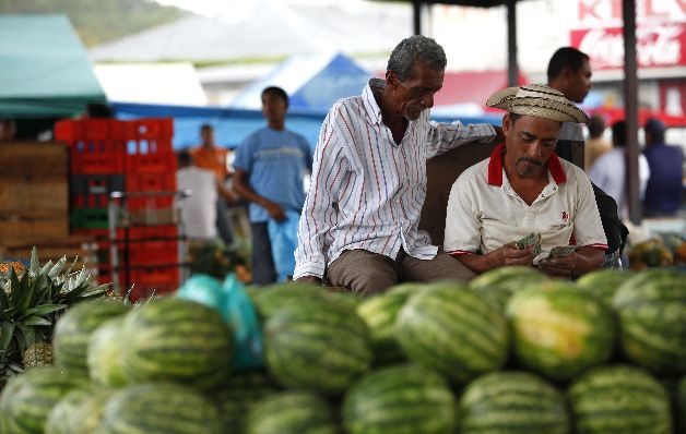 El déficit agroalimentario en la balanza comercial alimentaria supera el monto  generado anualmente por el Canal, según el IICA.  / Archivos