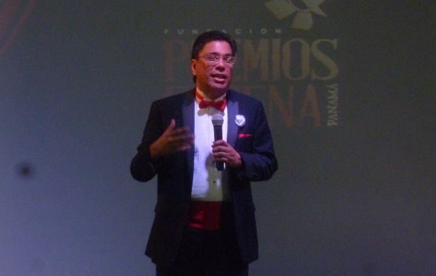 Félix Gómez. Se le premió su trayectoria teatral.  / Foto Rosalina Orocú Mojica