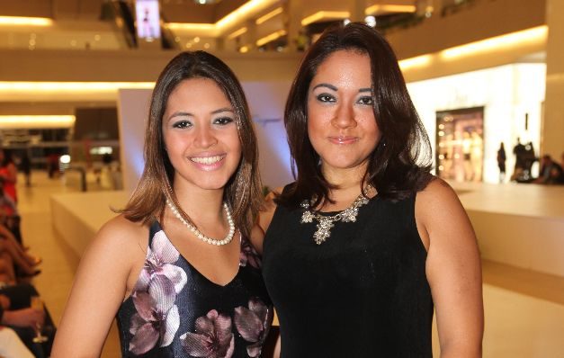 6. Monika Lamuño y Morielle Lamuño. 