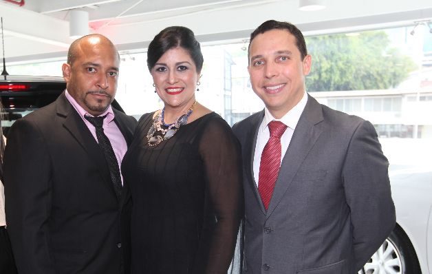 3. Rogelio Fernández, Milva Díaz y  Giovanni Gaudiano. 