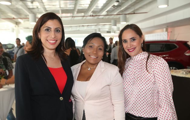 5. Verushka Pérez, Jaqueline George y Yolanie Miró.   