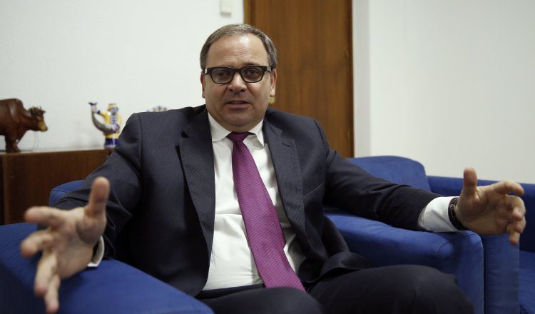 Según las autoridades, Cuba no genera recursos suficientes para desarrollarse por sí misma. EFE