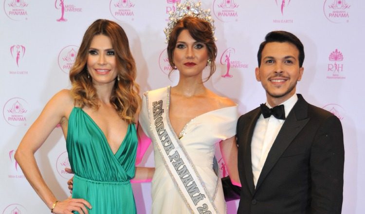 Keity, de 1.76 m de estatura, dijo sentirse feliz de tener dos padres, pero ahora usa el apellido de su padre biológico. Vistió de John Bejarano. Jaime Cordero