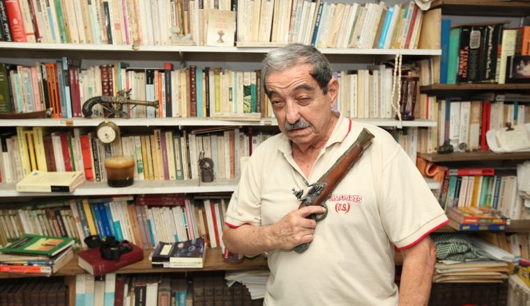 Ernesto 'Neco' Endara. Es el que más premios 'Miró' ha ganado.