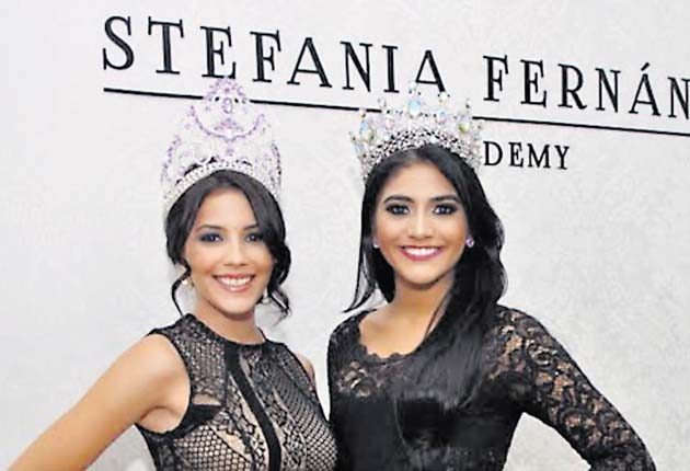 6. Airam Amador y Jennifer Castillo.